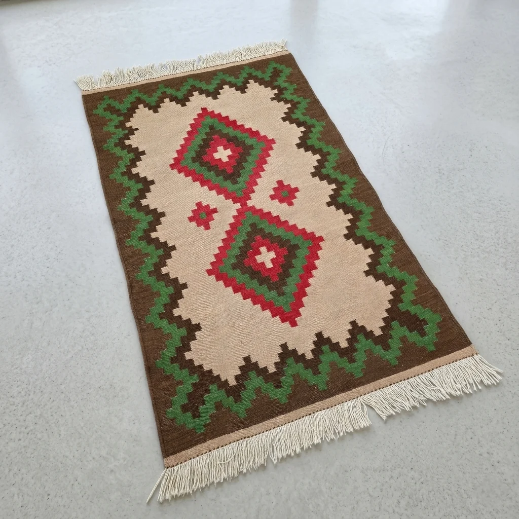 Serenad Çerçeve Yün Kilim
