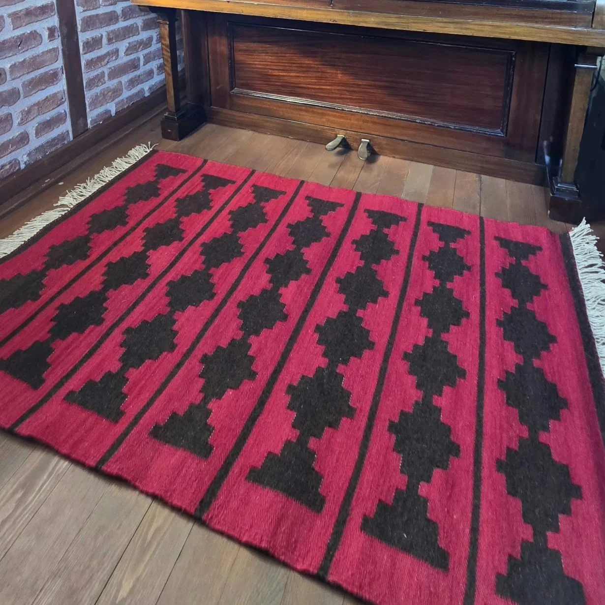 Serenad Akordeon Yün Kilim